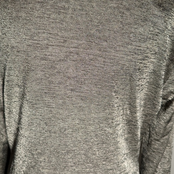 T Tahari Women’s Cowl Neck Top Size Medium. - Picture 3 of 6